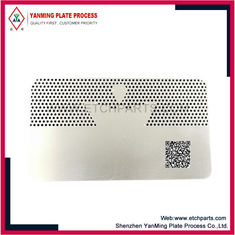 Mengapa Kartu Nama Logam Mendapatkan Popularitas di Kalangan Profesional?